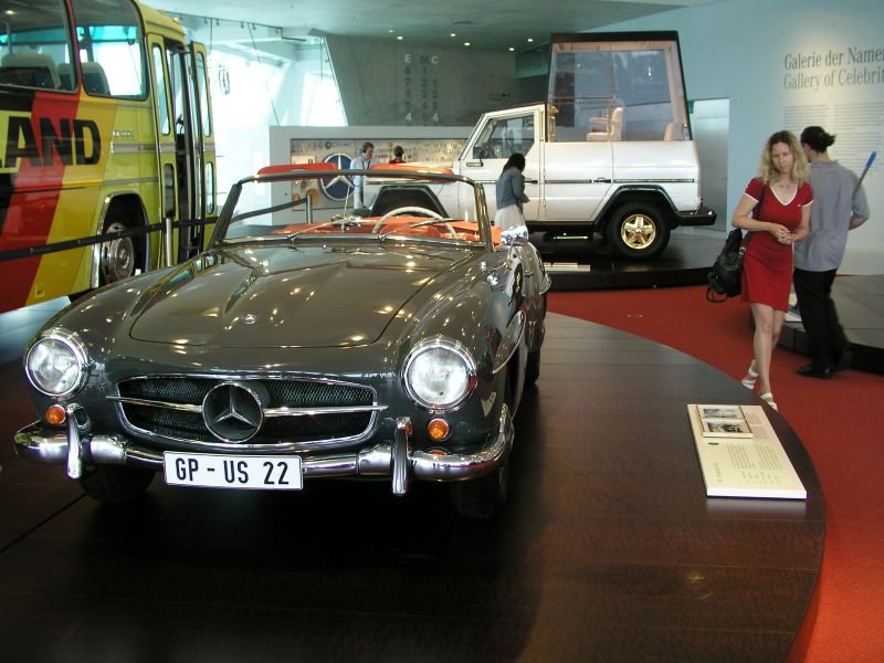 Rundgang im Mercedes-Benz Museum Stuttgart