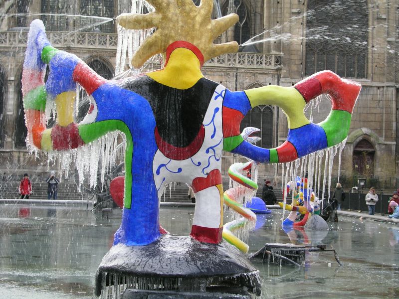 Strawinsky Brunnen beim Centre Pompidou von Niki St. Phalle