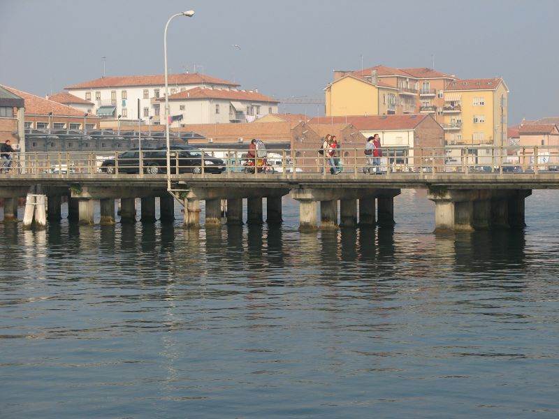 Die Brücke nach Sottomarina über den Canale San Dominico